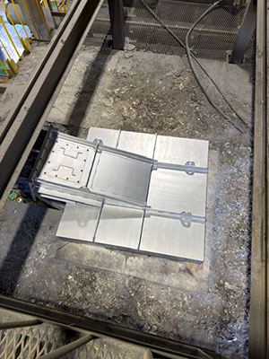 朝日アルミ向けタワー蓋取り換え工事